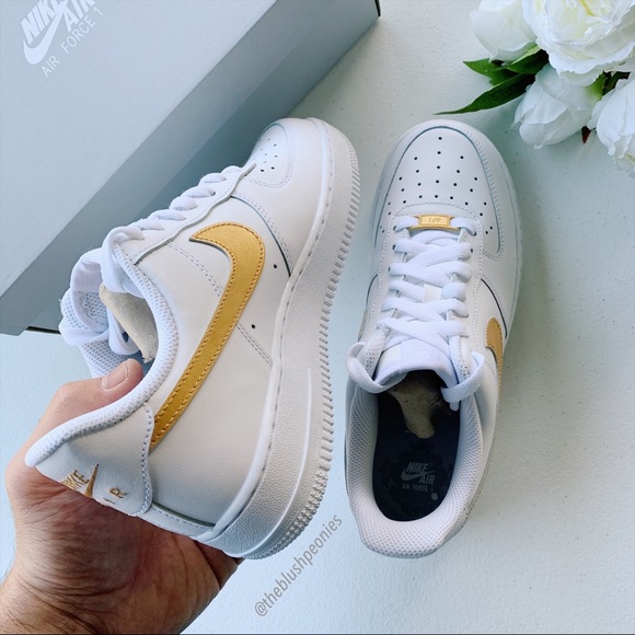 Nike Custom Air Force 1 NWT - Picture 14 of 16